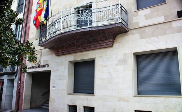 Two civil liability claims for falls on the streets of Nájera are rejected