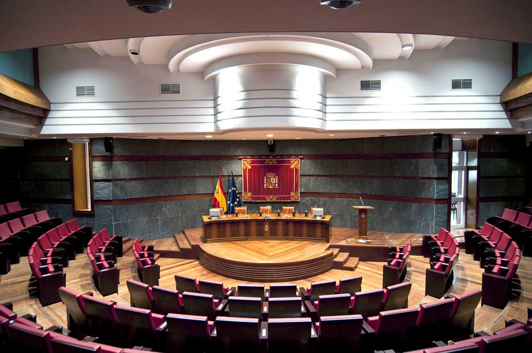 TS de España establece que responsabilidad civil derivada de una condena penal firme no prescribe.